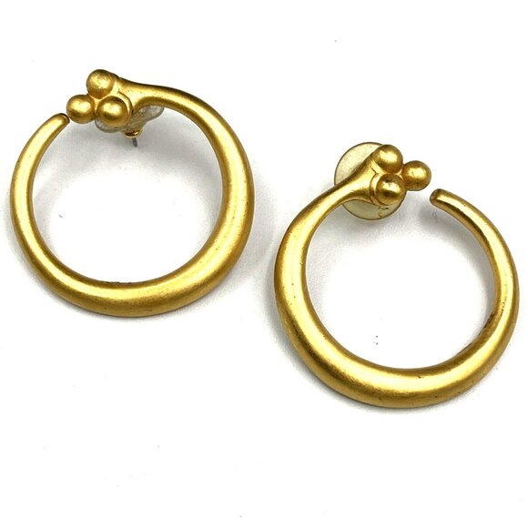 Vintage 80s Liz Claiborne Matte Gold Hoop Pierced Earrings 1.5" - Picture 2 of 8